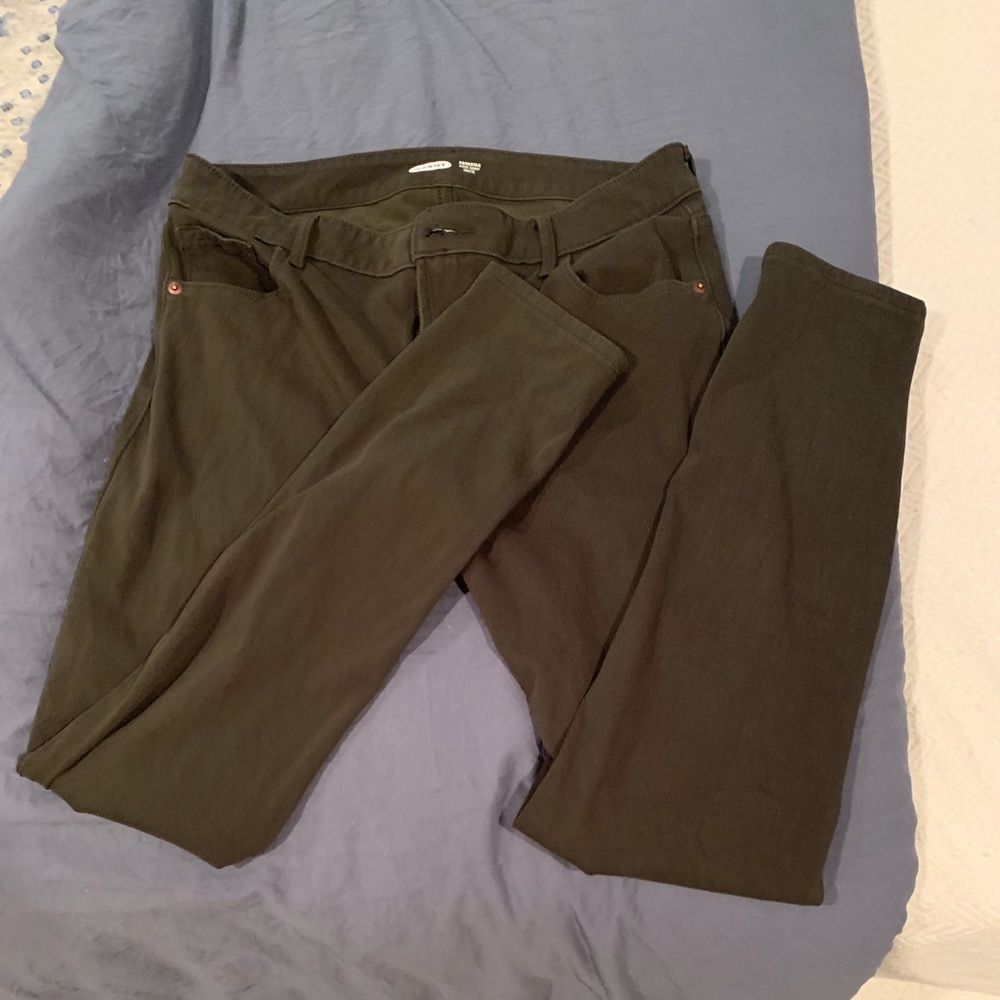 24/7 Old Navy skinny jeans 👖